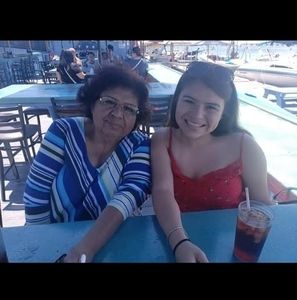 Meet your Posher, Hermelinda